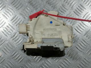 замок двери задней левой Volkswagen Tiguan 1 поколение 2010, 3.0 л., бензин, АКПП, седан, 4F0839015C