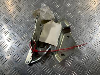 петля капота левая Volkswagen Touareg 1 поколение [рестайлинг] 2010, 3.0 л., дизель, АКПП, 7L6823301B