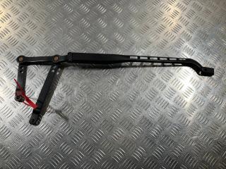 щеткодержатель (поводок стеклоочистителя, дворник) Mercedes-Benz GLS-Класс X166 2015, 4.7 л., M 278.928, бензин, АКПП, внедорожник 5 дв., A1668200944