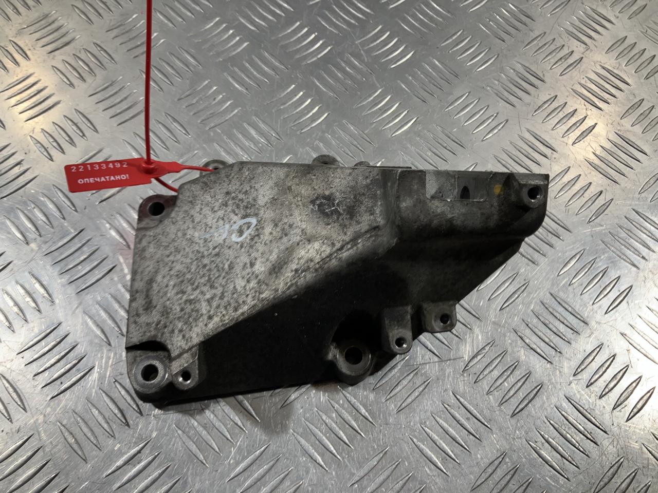 кронштейн двигателя Mercedes-Benz GL-Класс X166 2013, 4.7 л., M 278.928, бензин, внедорожник 5 дв., A27822348 - фото №1