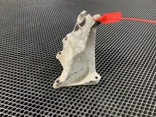 кронштейн двигателя Mercedes-Benz S-Класс W221 [рестайлинг] 2012, 5.5 л., M 273.968, бензин, АКПП, седан, A2722234604