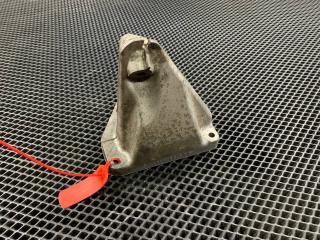 кронштейн двигателя Mercedes-Benz S-Класс W221 [рестайлинг] 2012, 5.5 л., M 273.961, бензин, седан, A2732230404