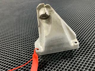 кронштейн двигателя Mercedes-Benz S-Класс W221 [рестайлинг] 2012, 5.5 л., M 273.961, бензин, седан, A2732230404