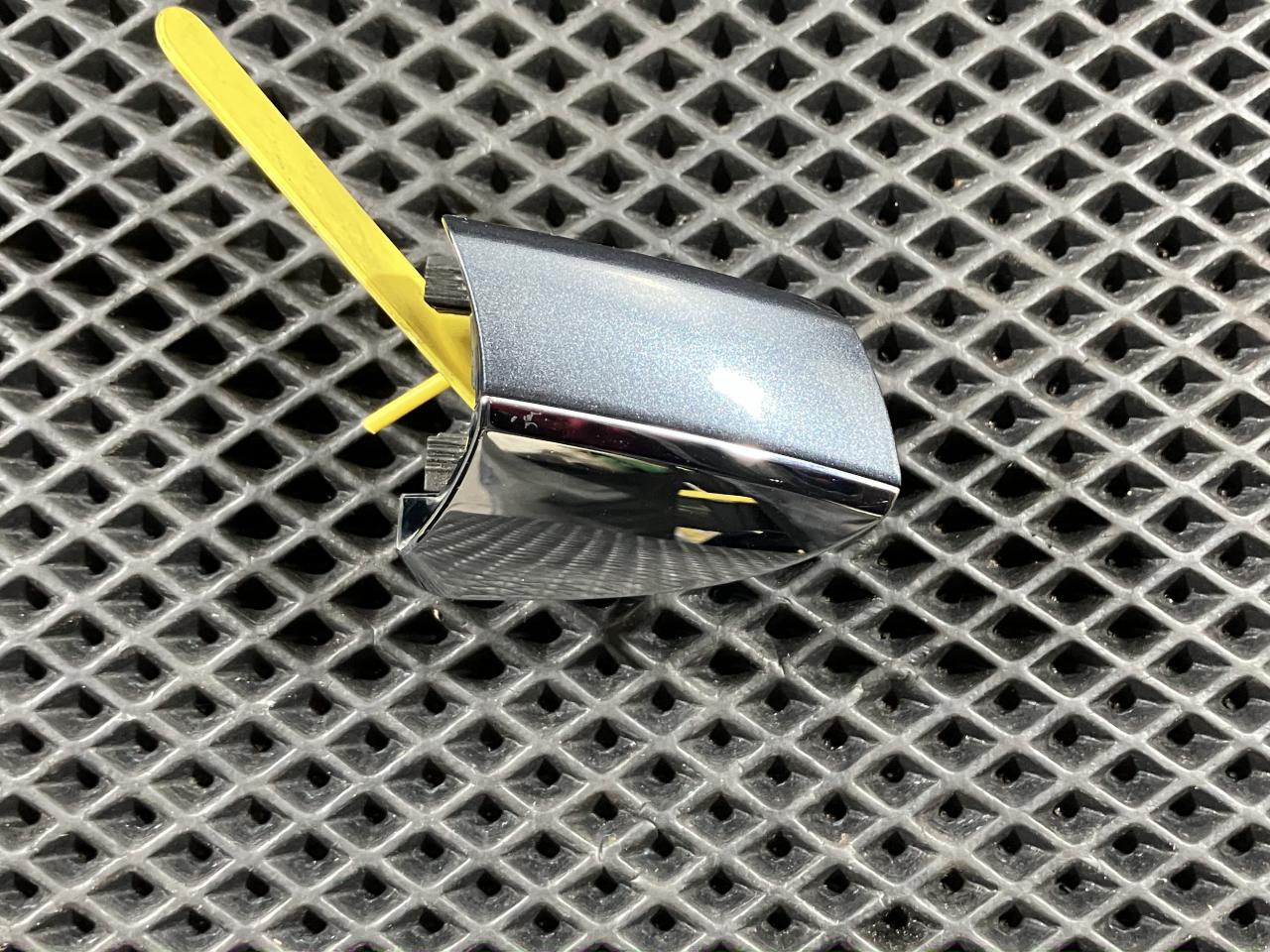 ручка наружная Mercedes-Benz GLS-Класс X166 2015, 4.7 л., M 278.928, бензин, АКПП, внедорожник 5 дв., A2047600620 - фото №1