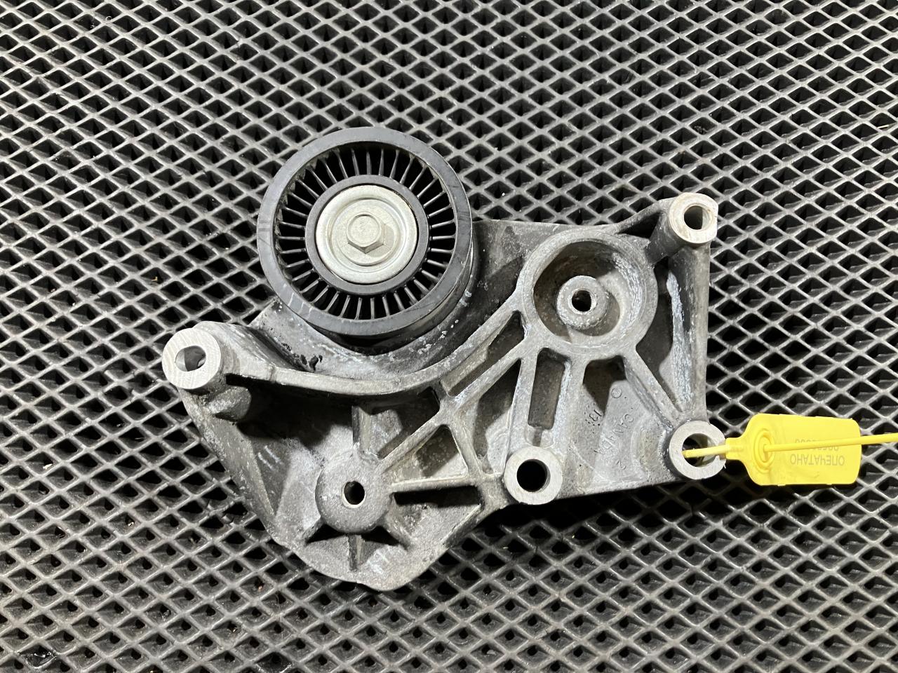 натяжитель Jaguar XE 1 поколение 2017, 3.0 л., бензин, АКПП, седан, DX23-8A610-AA - фото №1