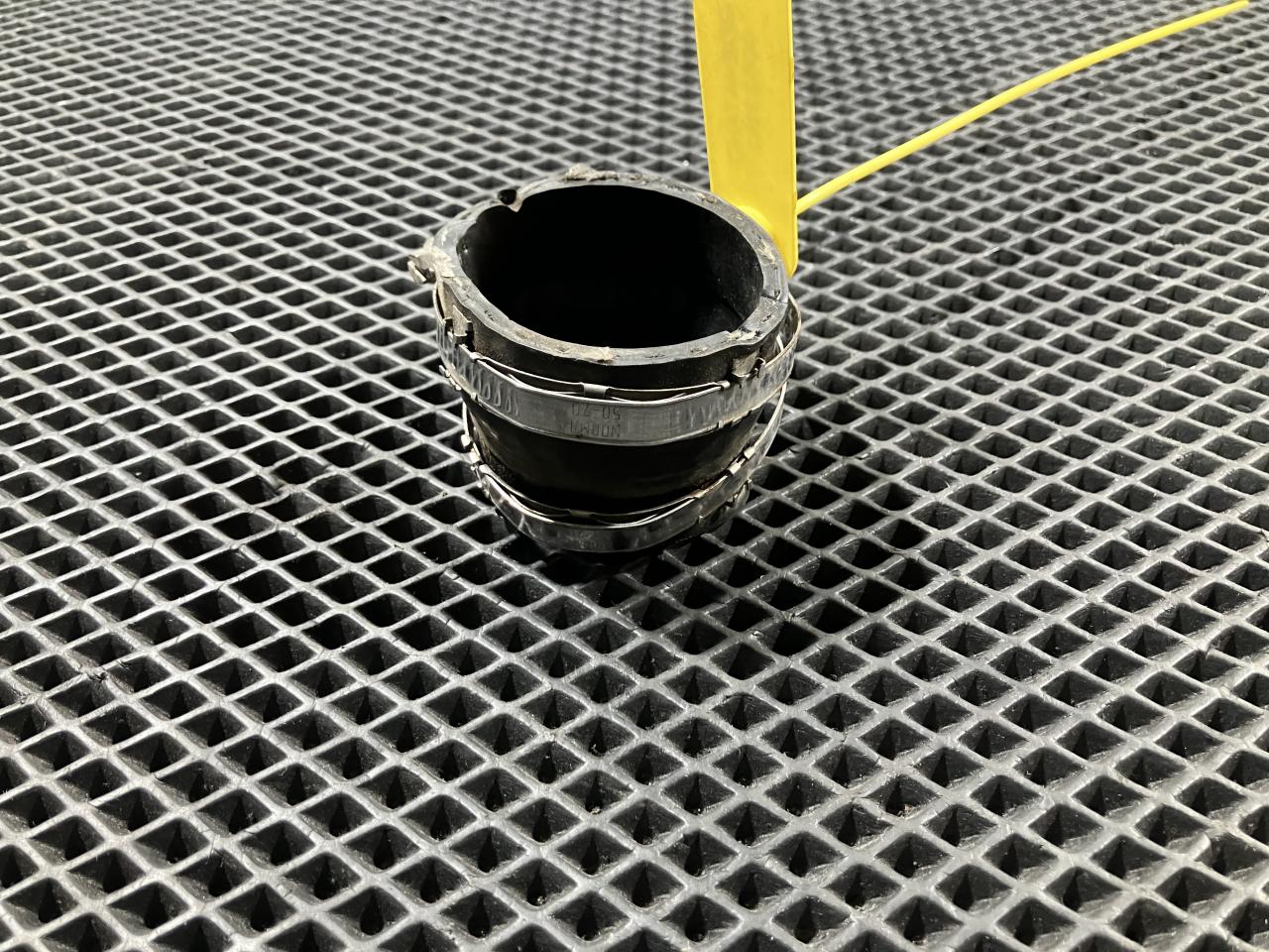 патрубок (трубопровод, шланг) Mercedes-Benz S-Класс W222/C217/A217 2014, 4.7 л., M 278.928, бензин, АКПП, седан, A2780941291 - фото №1