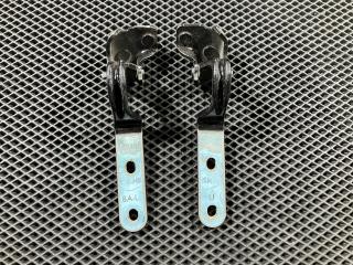 петля крышки багажника Mercedes-Benz GL-Класс X166 2015, 4.7 л., бензин, внедорожник 5 дв., A1667400137, A1667400237