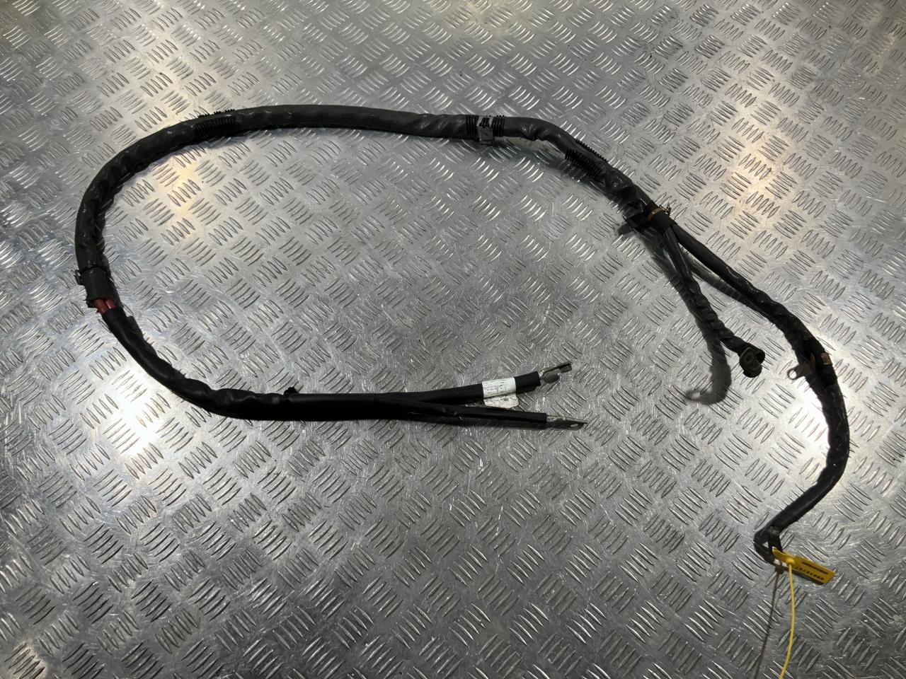 провод высоковольтный Mercedes-Benz GL-Класс X166 2015, 4.7 л., бензин, АКПП, внедорожник 5 дв., A1664409508 - фото №1