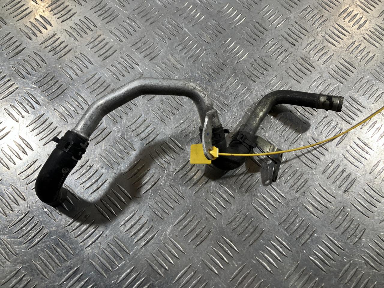 патрубок (трубопровод, шланг) Mercedes-Benz GL-Класс X166 2012, 4.7 л., M 278.928, бензин, АКПП, внедорожник 5 дв., A2782000551 - фото №1