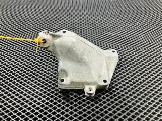 кронштейн двигателя Mercedes-Benz GL-Класс X164 [рестайлинг] 2012, 4.7 л., M 273.923, бензин, внедорожник 5 дв., A2722234204