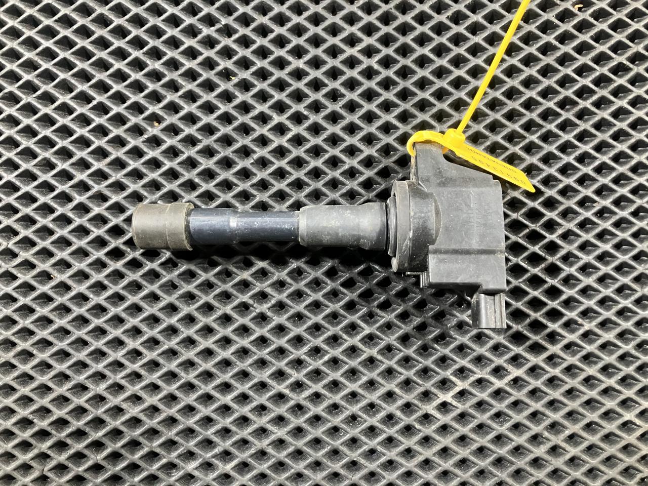 катушка зажигания Honda Insight 2 поколение 2009, 1.3 л., LDA3, бензин, CM11-119, 30520-RBJ-003 - фото №1