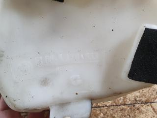 бачок омывателя BMW 7 серия E65/E66/E67 2001, 61668370