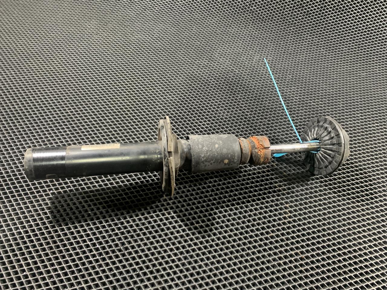 амортизатор передний Audi A7 4G 2013, 3.0 л., CGXB, бензин, АКПП, хетчбэк 5 дв., 4G8413031J, 4G8031J - фото №1