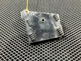 Крепление бампера переднего Audi A8 D2/4D [рестайлинг] 2001, 4.2 л., бензин, седан, 4D0807254L