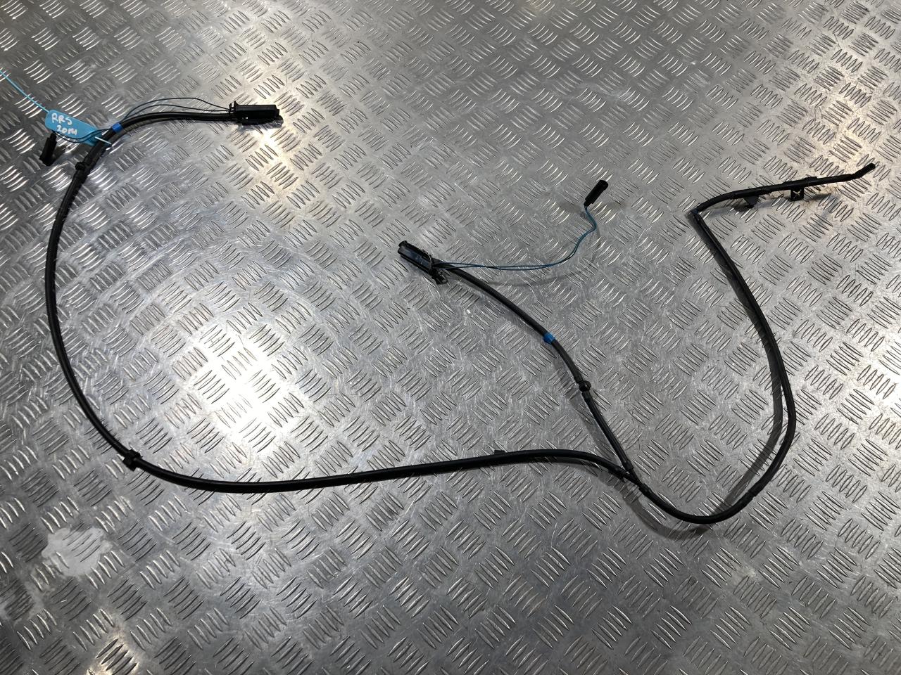 форсунка омывателя лобового стекла Land Rover Range Rover Sport 2 поколение 2014, 3.0 л., 306PS, бензин, внедорожник 5 дв., CPLA17666AD, JPLA17K605AA, LR098279, LR045321 - фото №1