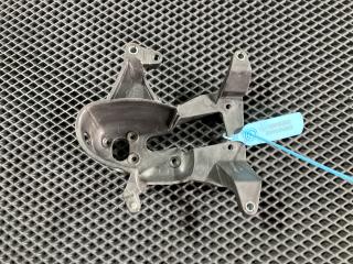 крепление интеркулера Mercedes-Benz M-Класс W166 2013, 4.7 л., M 278.928, бензин, АКПП, внедорожник 5 дв., A2782000140