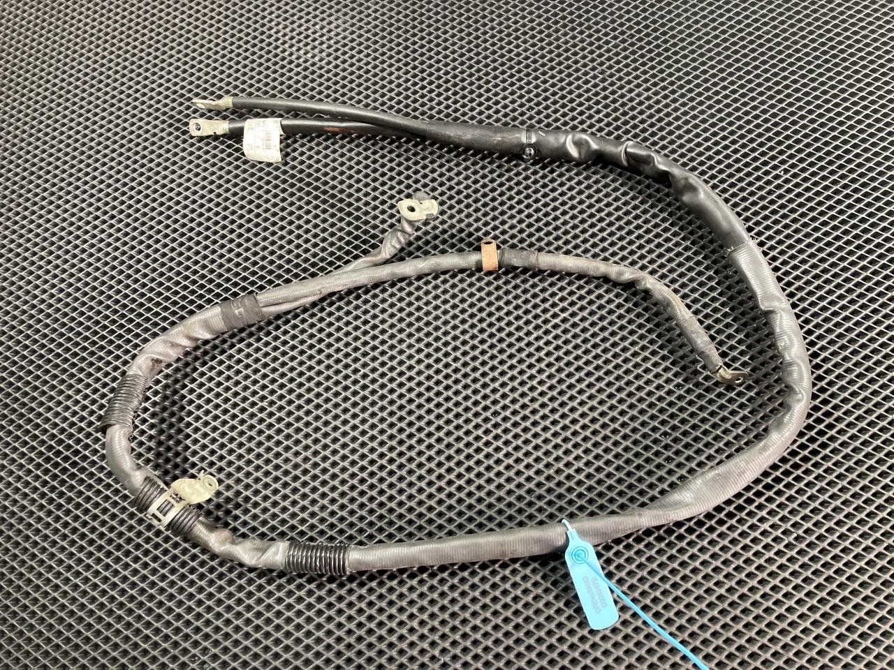 провод высоковольтный Mercedes-Benz M-Класс W166 2015, 4.7 л., M 278.928, бензин, АКПП, внедорожник 5 дв., A1664409508 - фото №1