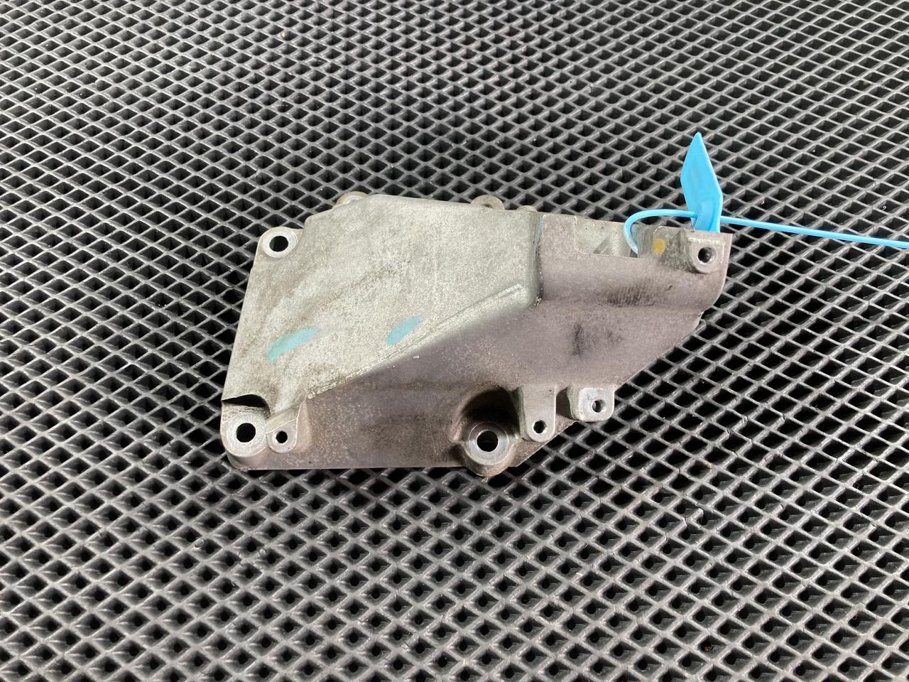 кронштейн двигателя Mercedes-Benz M-Класс W166 2014, 4.7 л., M 278.928, бензин, внедорожник 5 дв., A2782234804 - фото №1