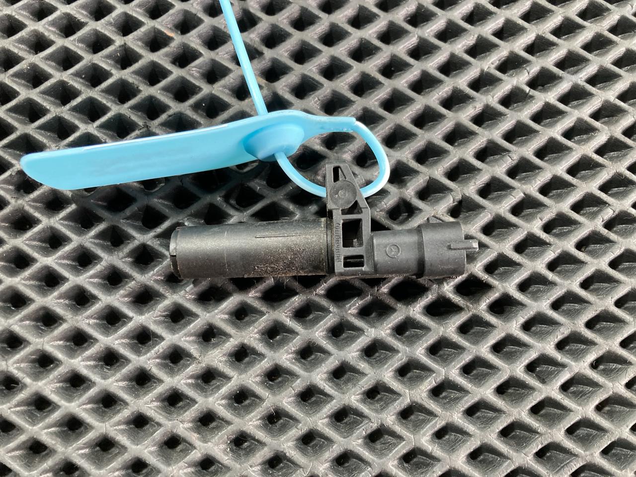 датчик коленвала Mercedes-Benz M-Класс W166 2012, 4.7 л., M 278.928, бензин, АКПП, внедорожник 5 дв., A2761530128 - фото №1