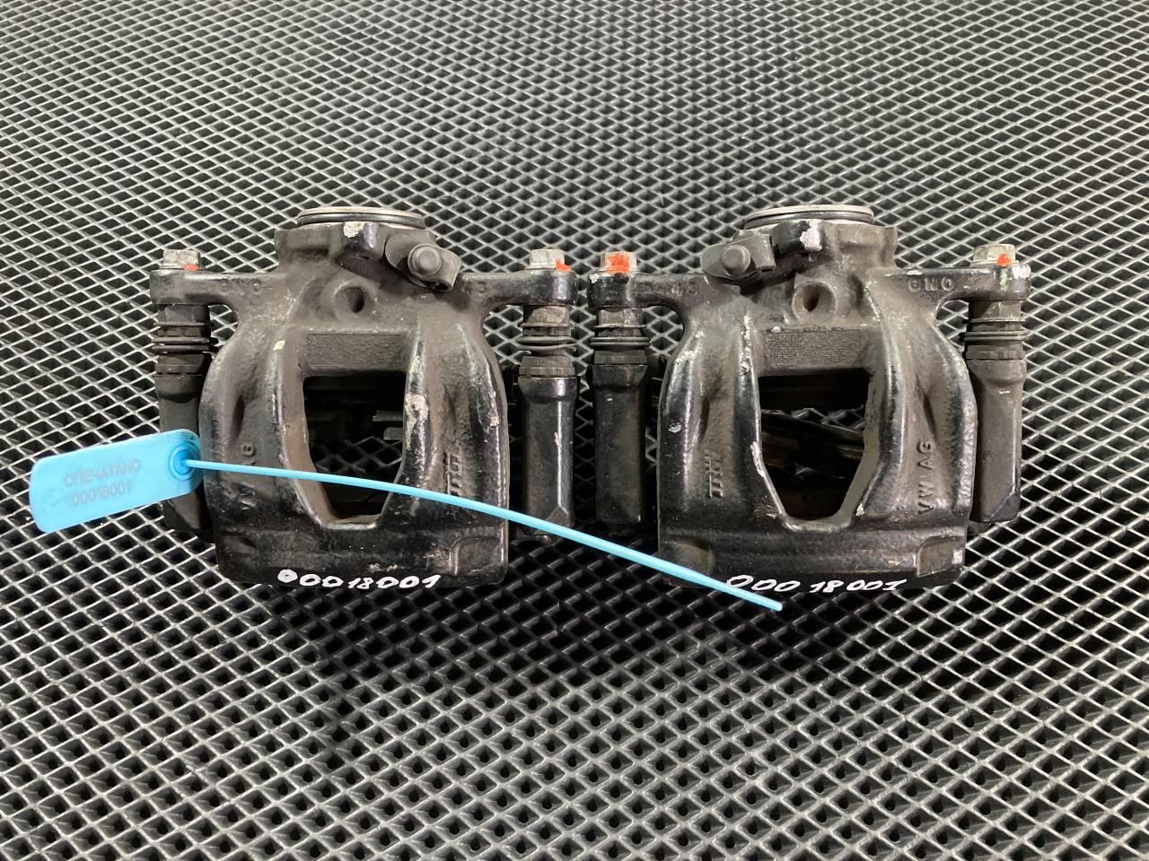 суппорт задний левый Audi A5 F5 2018, 2.0 л., бензин, АКПП, купе, 80A615404A, 80A615403A - фото №1