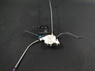 замок двери передней левой Mercedes-Benz GLS-Класс X166 2015, 4.7 л., M 278.928, бензин, АКПП, внедорожник 5 дв., A1667200135