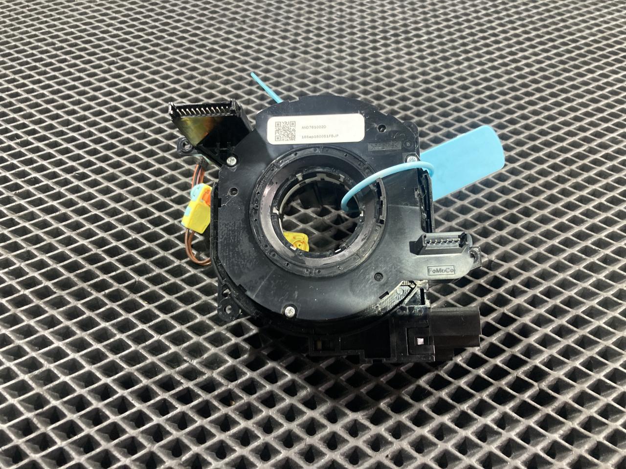 шлейф руля Jaguar XE 1 поколение 2017, 3.0 л., 306PS, бензин, АКПП, седан, T4N16224, BJ32-14A664-DA - фото №1