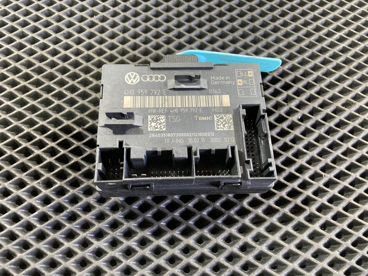 модуль управления двери Audi A8 D4/4H 2012, 4.2 л., CDRA, бензин, АКПП, седан, 4H0959792E - фото №1