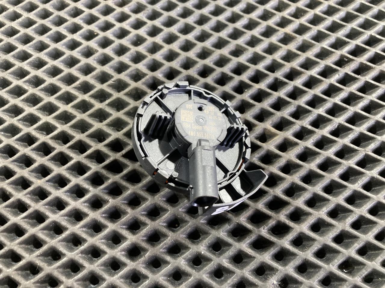 датчик AirBag Audi Q7 4M 2016, 3.0 л., CREC, бензин, АКПП, внедорожник 5 дв., 4M0955557A - фото №1