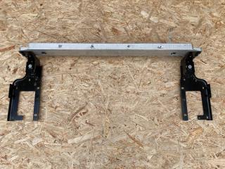 кронштейн радиатора Land Rover Range Rover Evoque L551 2022, 2.0 л., 204PT, бензин, АКПП, внедорожник 5 дв., LR117327, LR117328