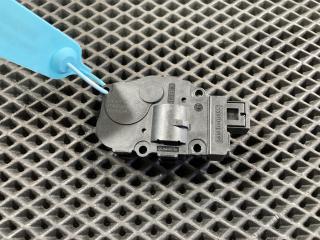 моторчик заслонки печки Mercedes-Benz GLE W166 2016, 4.7 л., M 278.928, бензин, АКПП, внедорожник 5 дв., 410475522