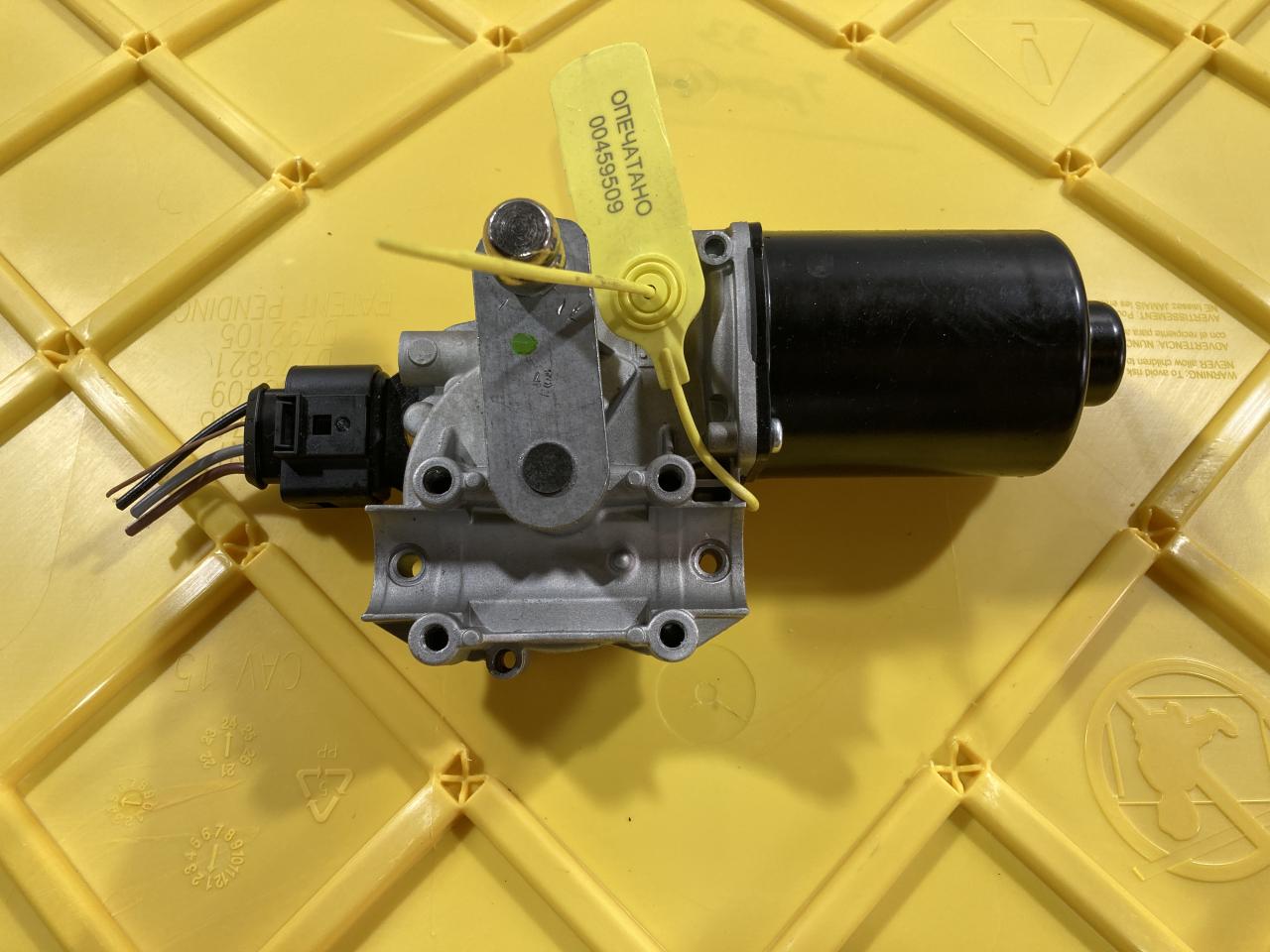 моторчик передних стеклоочистителей (дворников) Jaguar F-Pace 1 поколение 2016, 5.0 л., 508PN, бензин, АКПП, внедорожник 5 дв., W000060842, T4A1169, T2H23527, LR093421 - фото №1