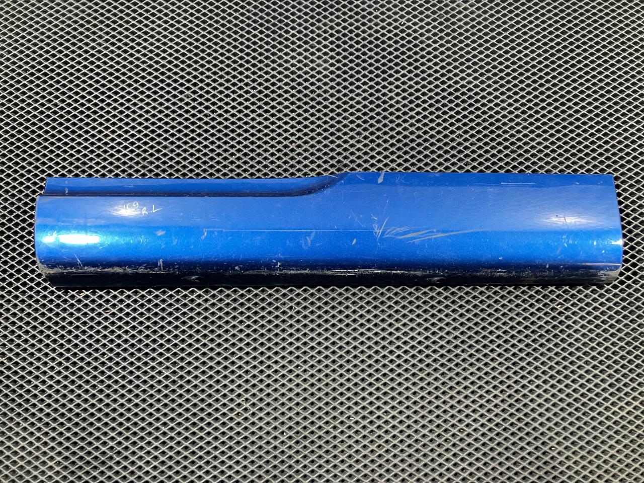 молдинг двери задней левой Toyota Highlander 2 поколение 2007, 3.5 л., бензин, 7507648030 - фото №1