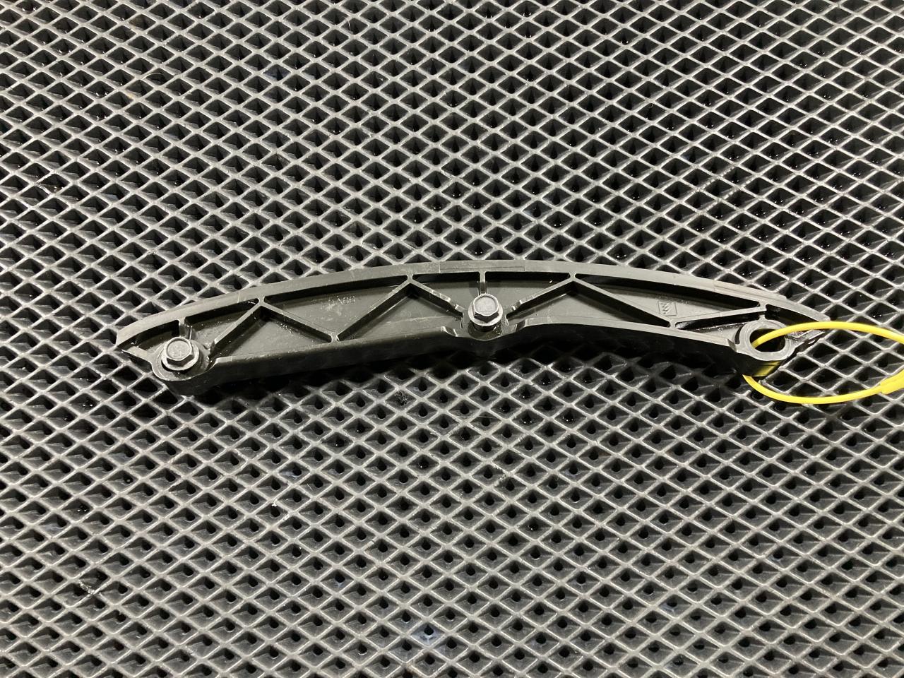 башмак натяжителя цепи Chevrolet Equinox 3 поколение 2018, 1.5 л., LYX, бензин, АКПП - фото №1