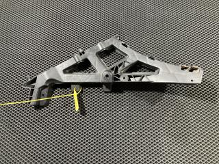 Крепление бампера заднего Jaguar XE 1 поколение 2016, 2.0 л., бензин, АКПП, седан, GX7317A882AB, T4N13779, T4N3041