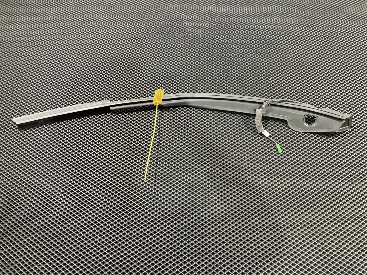 датчик положения багажника / двери Land Rover Discovery 5 поколение 2017, 3.0 л., бензин, АКПП, внедорожник 5 дв., HY32406A76AC, LR083143 - фото №1