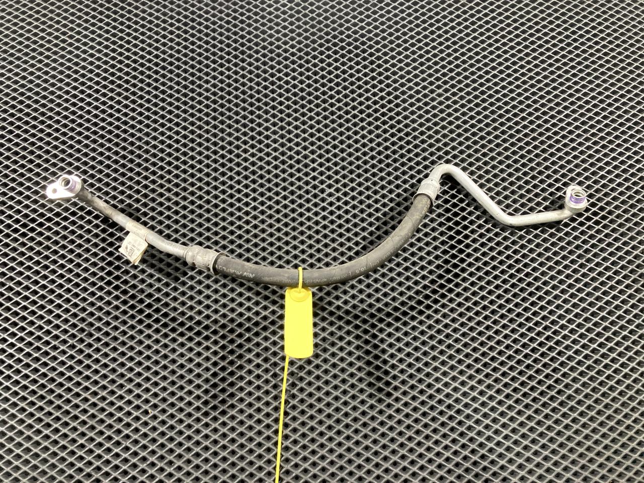 трубка кондиционера Jaguar XE 1 поколение X760 2016, 2.0 л., бензин, АКПП, седан, GX7319N601CB, T2H6662 - фото №1