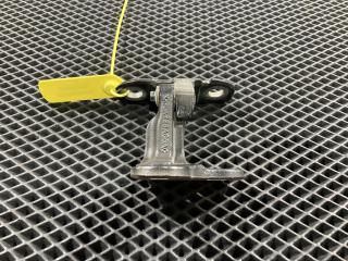 петля двери Jaguar XE 1 поколение 2019, 3.0 л., бензин, АКПП, седан, CPLA228A66AC, LR073599, T4A2512, LR036578, LR056360