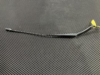 щеткодержатель (поводок стеклоочистителя, дворник) Porsche Macan 1 поколение 95B 2017, 2.0 л., бензин, АКПП, внедорожник 5 дв., 95B955408