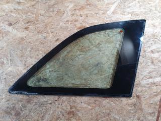 стекло кузовное боковое правое Chrysler Pacifica 1 поколение 2003