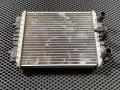 радиатор дополнительный системы охлаждения Audi A8 D4/4H 2012, 4.0 л., CEUA, бензин, АКПП, седан, 8K0121212B - фото №2