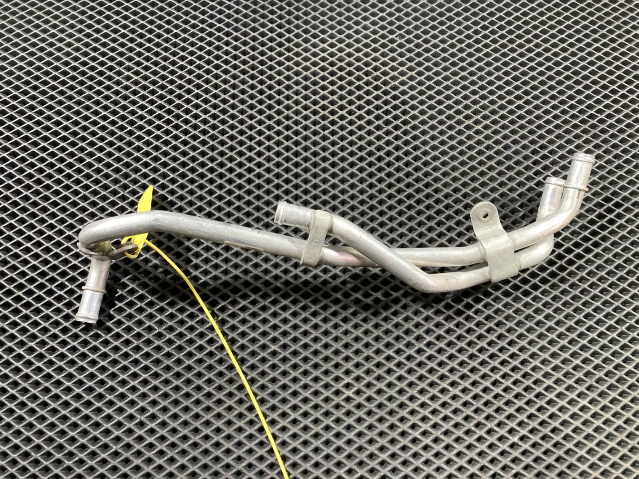 трубка охлаждающей жидкости Audi S6 C7 2012, 4.0 л., CEUC, бензин, АКПП, седан, 4G0145931D - фото №1