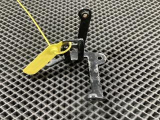 кронштейн (крепление) Porsche Macan 1 поколение 2016, 3.0 л., MCT.MA, бензин, АКПП, внедорожник 5 дв., 95B121305B