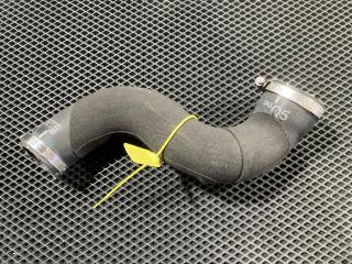 патрубок интеркулера Porsche Macan 1 поколение 2018, 2.0 л., MCN.CC, бензин, АКПП, внедорожник 5 дв., 8R0145993C