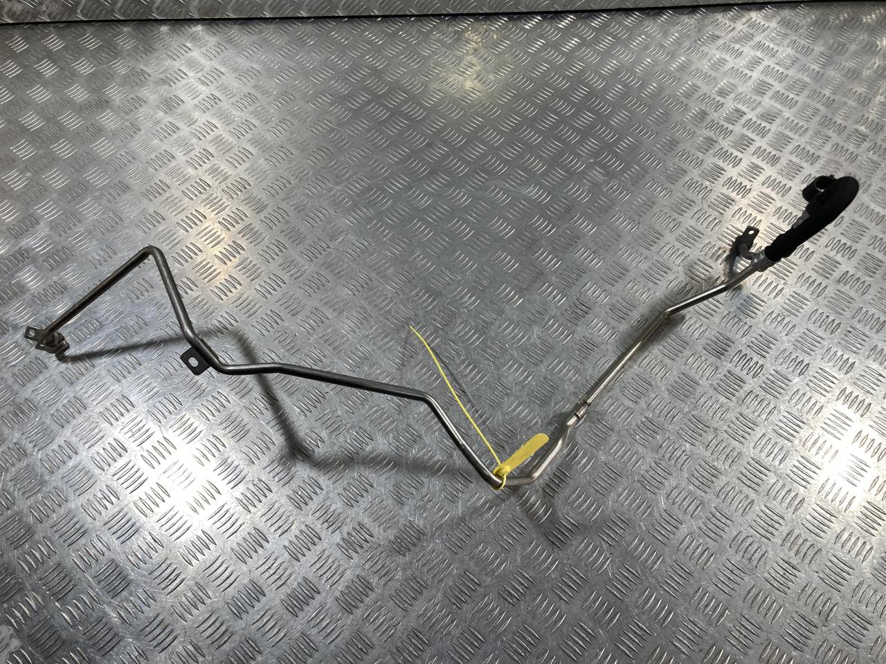 шланг (трубка) АКПП Porsche Macan 1 поколение 2016, 3.0 л., бензин, АКПП, внедорожник 5 дв., 95B317818A - фото №1