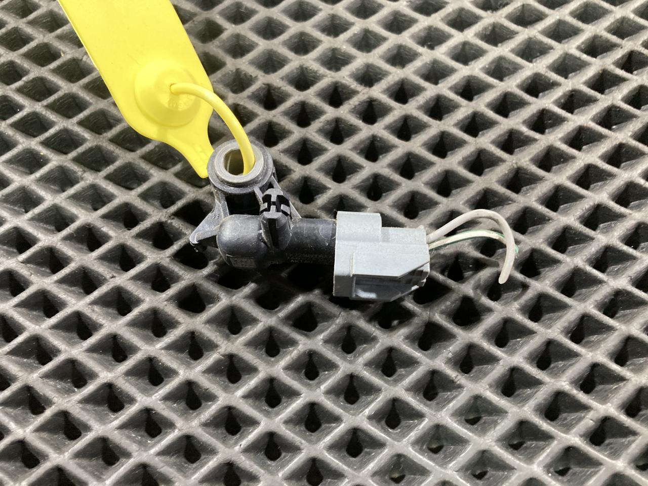 датчик удара Jaguar F-Pace 1 поколение X761 2016, 2.0 л., бензин, АКПП, внедорожник 5 дв., FK7214B006AA, T2H2790, LR059789 - фото №1