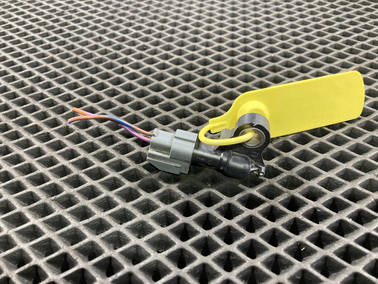 датчик удара Jaguar F-Pace 1 поколение X761 2016, 2.0 л., бензин, АКПП, внедорожник 5 дв., FK7214B006AA, T2H2790, LR059789 - фото №1