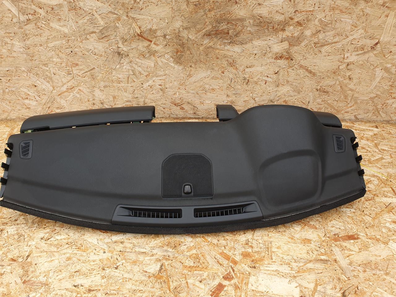 панель передняя салона (торпедо) Land Rover Discovery Sport 1 поколение 2016, 2.0 л., бензин, АКПП, внедорожник 5 дв., FK7201455AA, FK7201454AA - фото №1