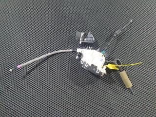 замок двери передней левой Mercedes-Benz GLK-Класс X204 [рестайлинг] 2013, 3.5 л., M 276.952, бензин, АКПП, внедорожник 5 дв., A0997200135