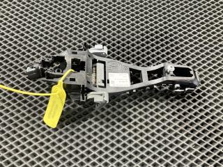 скелет ручки двери передней правой Land Rover Discovery 5 поколение 2017, 3.0 л., бензин, АКПП, внедорожник 5 дв., BJ32224N02, C2D56224, LR025540, LR108184, LR078757, BJ32203A28BE