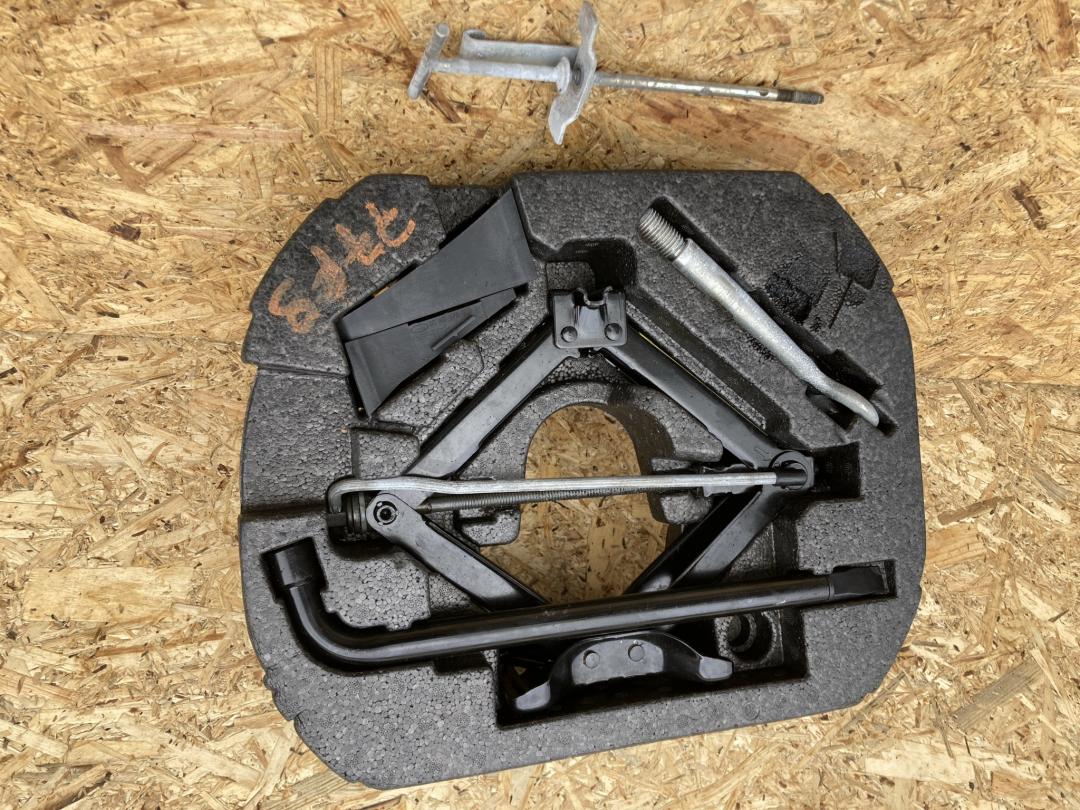 колесо запасное (таблетка) Jaguar XF X250 2010, 5.0 л., 508PS, бензин, АКПП, седан, 8X83-17B0-AA - фото №1